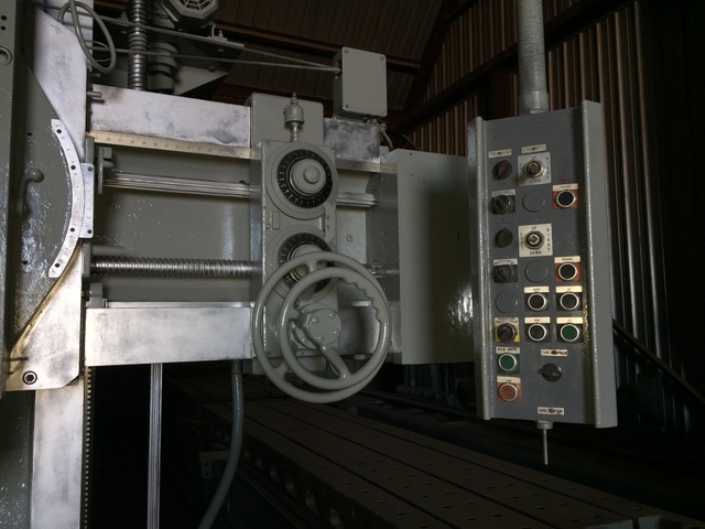 46" King, Vertical Turret Lathe, 56" swing, 0-110 RPM, 40" turning height, 50 HP, 3-Jaw chuck - Image 2