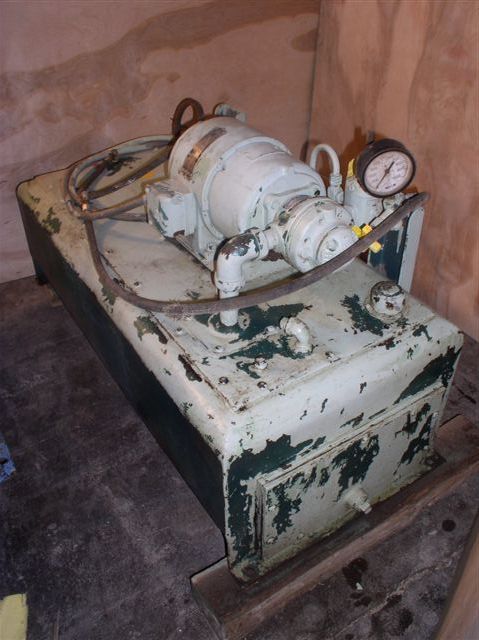 1.5 HP Gerotor #QDH-3W, hydraulic unit, 1000 psi, 50 gallon tank, 1200 RPM, 1.5 HP, 208/220/416/440 V. - Image 1