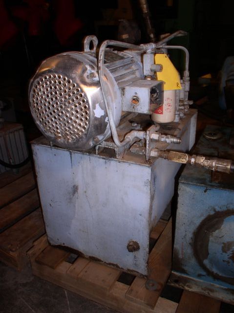 7.5 HP Oilgear Hydraulic System, 4000 psi, 6.0 gpm @ 1800 RPM, 20 gallon tank, 230/460 V. - Image 3