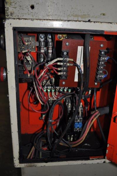 6" x 18" Chevalier #FSG-618M, hydraulic table, manual down feed, work light, S/N A3831045 - Image 3