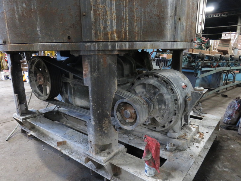 Simpson #3F mixer, gearbox Falk enclosed gear drive 10SM3F, 32.2 ratio, input 745, output 21.8, moter E2605 - Image 5