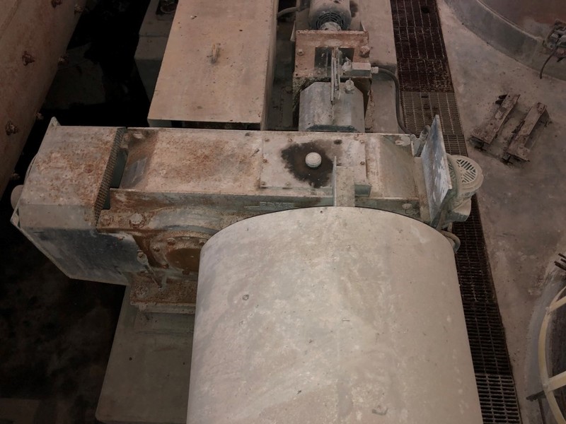9' x 21' 8.5" Fuller Traylor, ball mill, 21 RPM, loading spiral, slit wall, rubber lining - Image 6