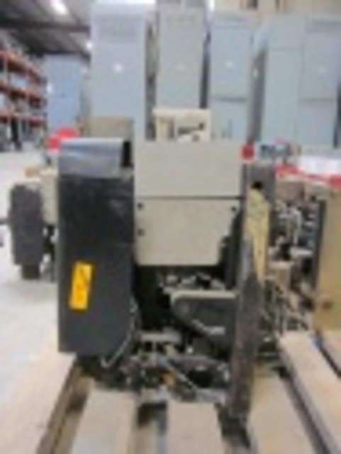 300 Amps, Allis-Chalmers, LA-25, manually operated, drawout, #AB0182 - Image 4