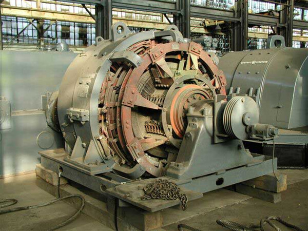 2000 HP 800 RPM Westinghouse, 2630 amps, 600 Volts, 11"L x 7'-7"W x 7'H - Image 2