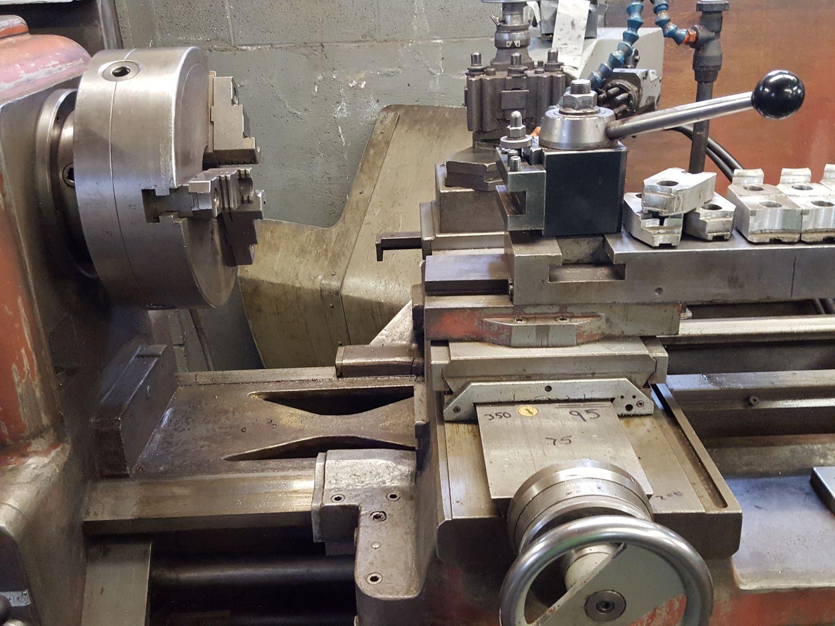 27.8" x 80" Graziano #Sag-20, gap bed lathe, 2-1/4" spdl hole, 10 HP, steady rests, folloow rest, 1972 - Image 3