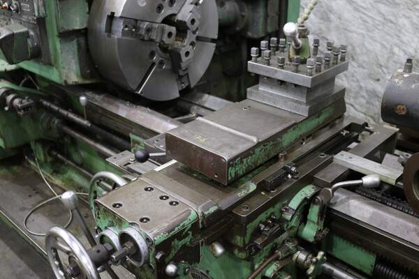No. 3A Warner & Swasey, M3500 square head, 3-jaw 21" chuck, 40 HP, 3-Axis digital read out, #73068 - Image 10