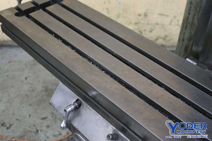 Comet #3KV, vertical mill, 10" x50" table, 3 HP, digital read out, power draw bar, 60-4250 RPM, #71446 - Image 7