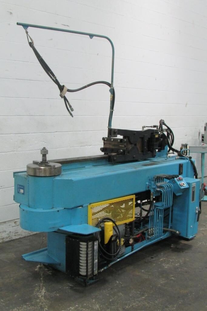 5.5" Clark & Lewis #CL-310, hydraulic, right hand rotation, DBC-100 10 stop dial bend Control - Image 1