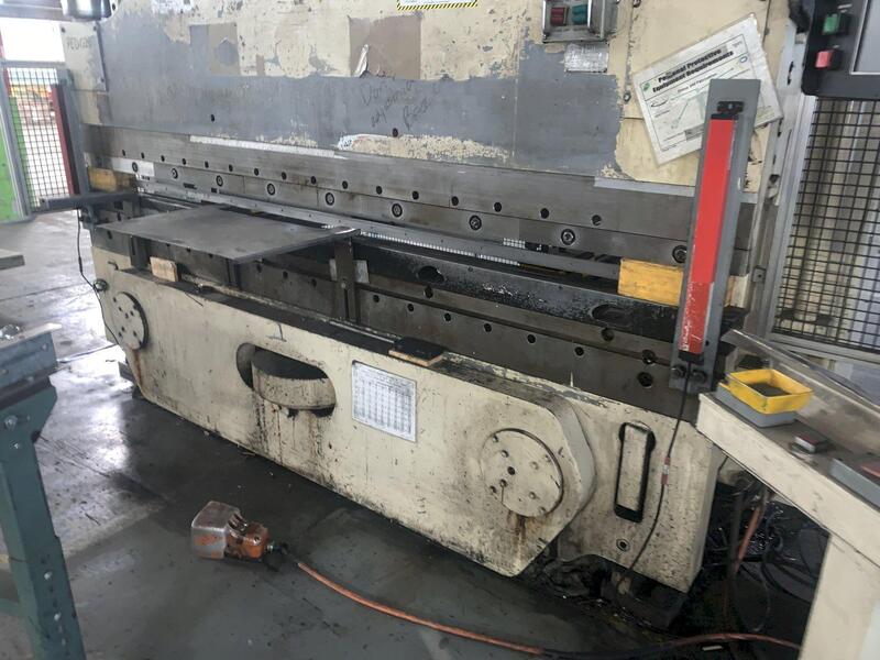 175 Ton, Cincinnati #175FMI, hydraulic CNC press brake, upgraded touchscreen controls, 10' overall, 1032" - Image 9