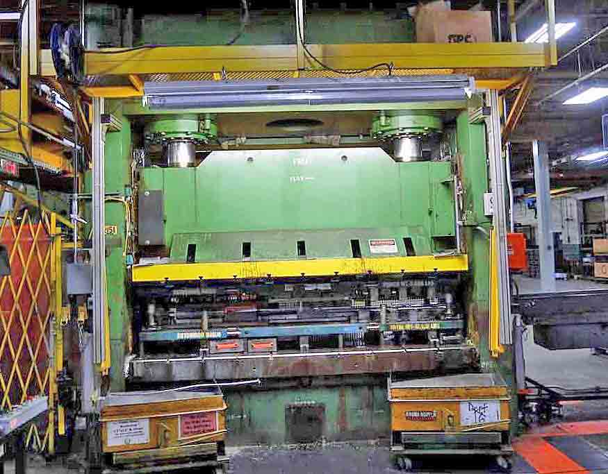 600 Ton, Pacific #600-D10-54, hydraulic press, 18" stroke, 123" x54" bed, #10742 - Image 1