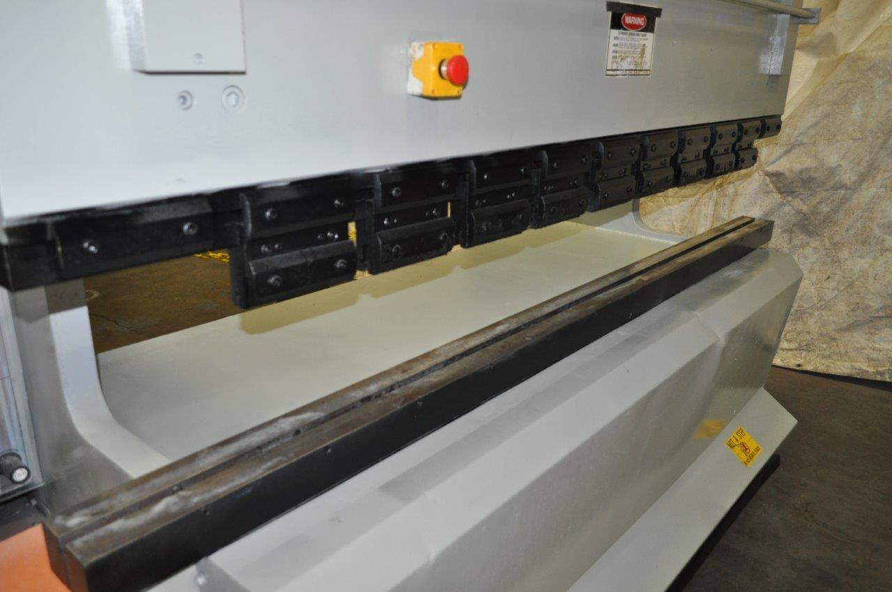 110 Ton, Guifil #PE25-100, hydraulic press brake, 8' overall, 80" between housing, 18" stroke, 1988 - Image 3