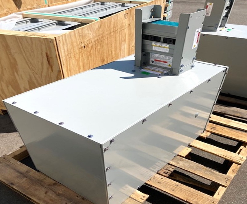 1600 Amps, Siemens, 600 VAC, 3 phase 4 w, IP40 new busway - Image 3