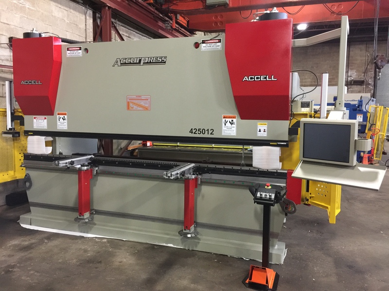 250 Ton, Accurpress #425012, hydraulic, 12' overall, 126" between housing, 12" stroke, Vision P12 CNC, new in - Image 1