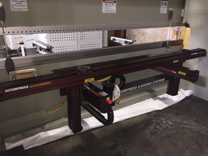 250 Ton, Accurpress #425012, hydraulic, 12' overall, 126" between housing, 12" stroke, Vision P12 CNC, new in - Image 9
