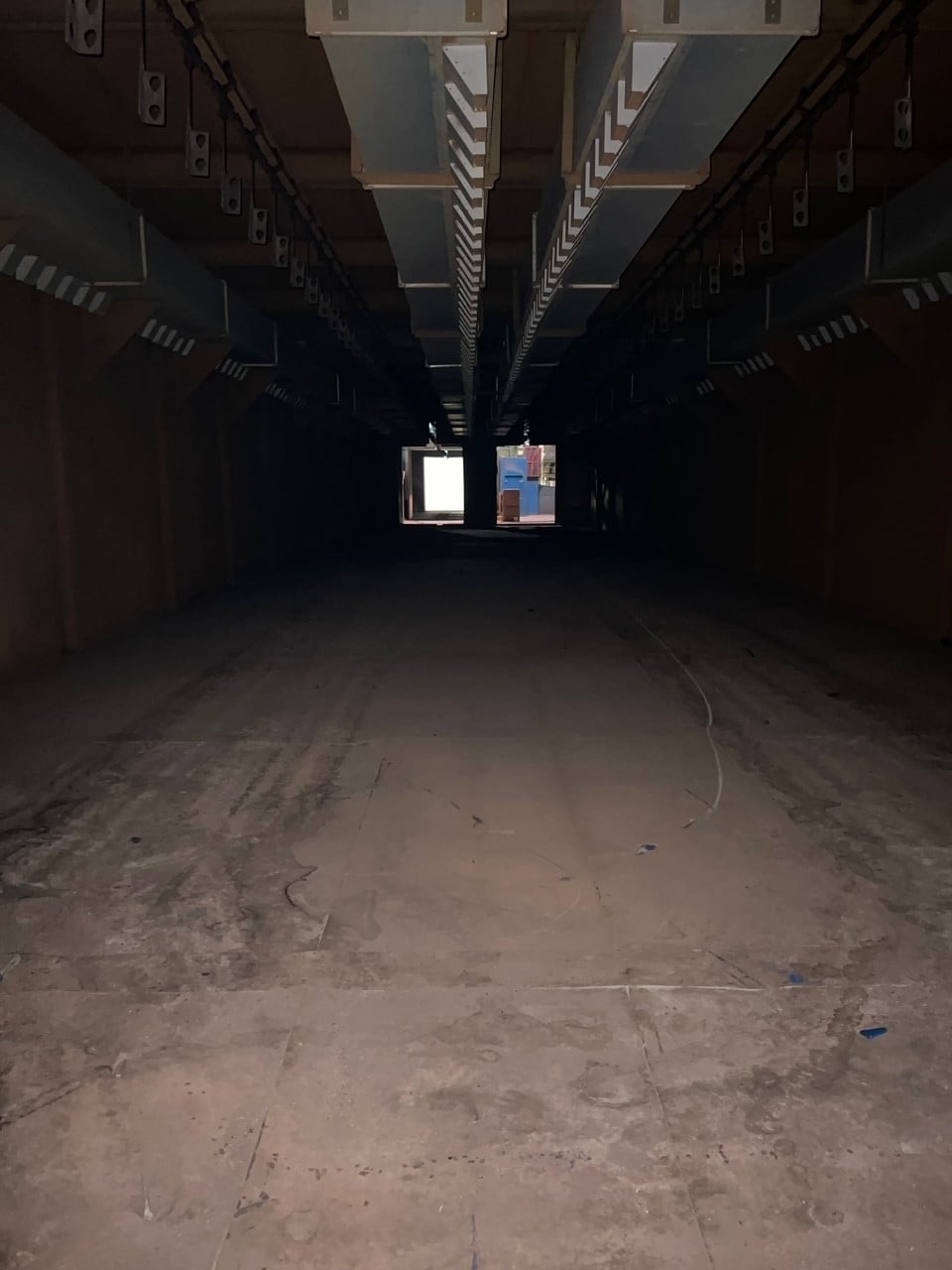 1 Powder coating line, Amiberica/Wagner powder coating system 6' W x 7' H opening - Image 10