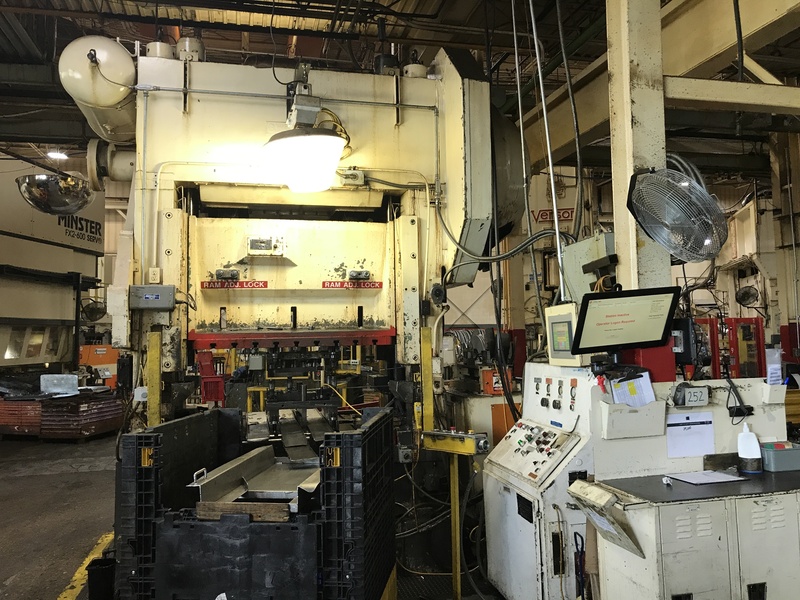 250 Ton, Bliss #HP2-250-60, 8" stroke, 25" Shut Height, 4" adj., 60" x42" bed, 55-110spm, air clutch, 1973 - Image 2