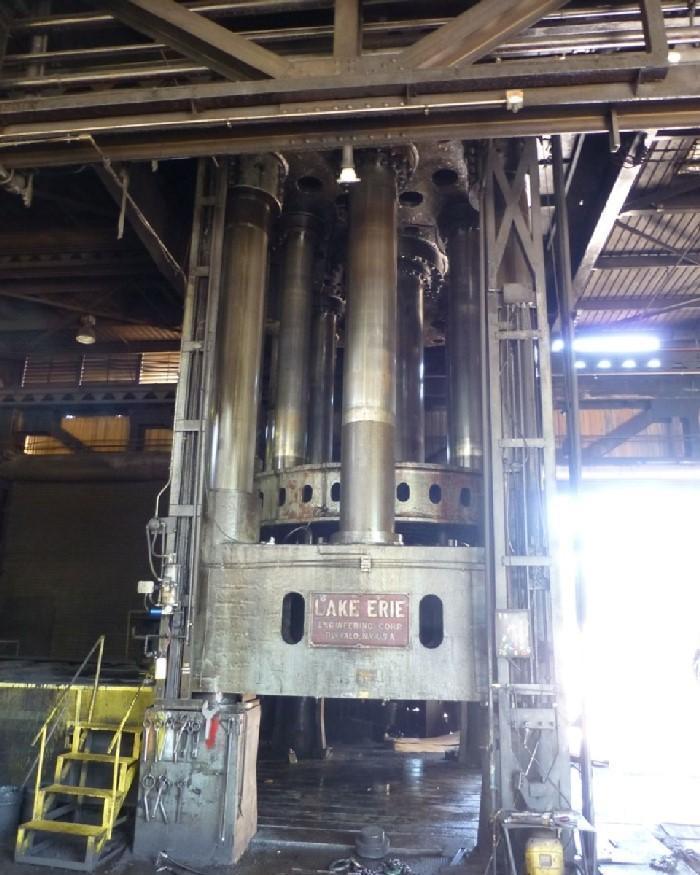 4000 Ton, Lake Erie, double action hydraulic press, 48" ejector stroke, 180" main ram stroke, 92" F-B x 160" - Image 4