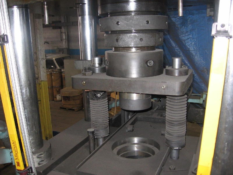 120 Ton, Hydramet, double acting, 8" fill, 10" die bore - Image 5