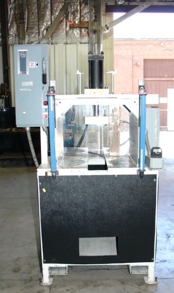 18 Ton, Hydraulic down-acting press, 7" stroke, 16" daylight, 4" bore, 24" x24" bed, #1458 - Image 1