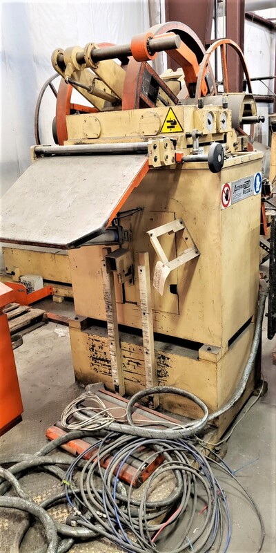 440 Ton, Invernizzi link type deep drawn press, 5" stroke, 22" Shut Height, 59" x39" bed, 30-120 SPM, 1997 - Image 9