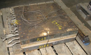 24" X 24" X 2.5" Electric Platen (qty 2) - Image 1