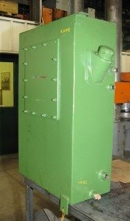17 gallon Hydraulic tank, filler breather, sight glass, removable access plate, #2158 - Image 1
