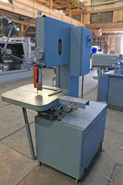 18" x 12" Grob #4V-18, variable speed, table feed, 3 HP, blade welder RWA, tilt table, 1982, #158308 - Image 5