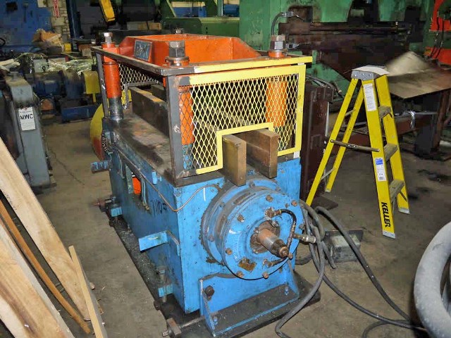 B & K, cut-off press, 3 -3.5" stroke, air clutch, 44" btwn posts R-L, 16.5" btwn posts F-B, 7.5 HP AC motor - Image 5