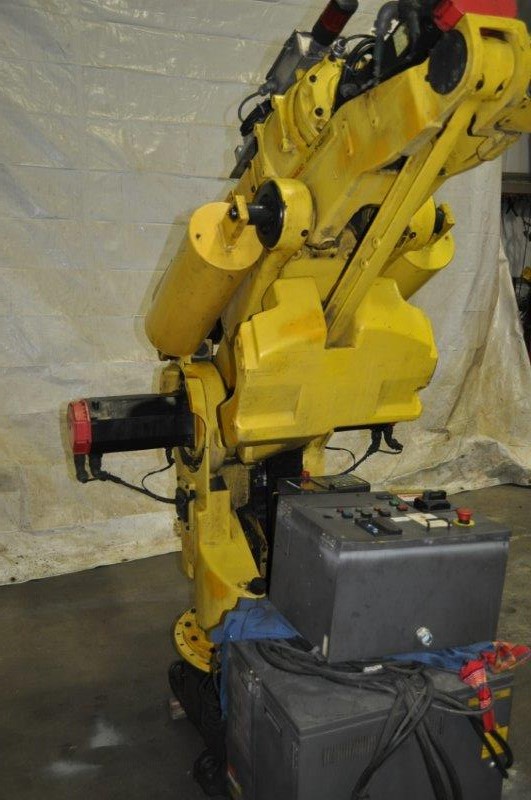 Fanuc, S-420iF, 6-Axis, 140 KG payload, RJ2 controller w/ Teach pendant, floor mount, 1999 - Image 2