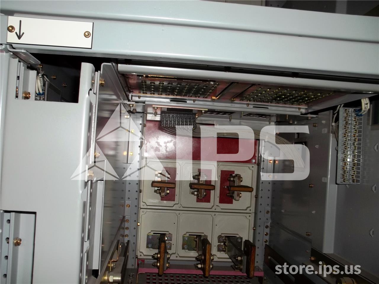 3200 Amps GE Akd-10 Fused Indoor Switchgear 4-800 Amps Feeder - Image 4