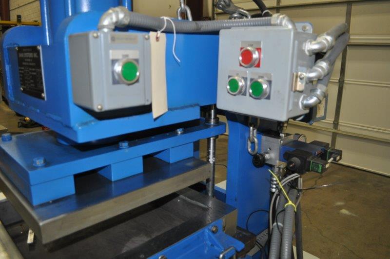 15 Ton, Stockmeir/Shar, 7" stroke, 9" daylight, 10-3/4" x 15-1/4" upper platen, 2009 - Image 3
