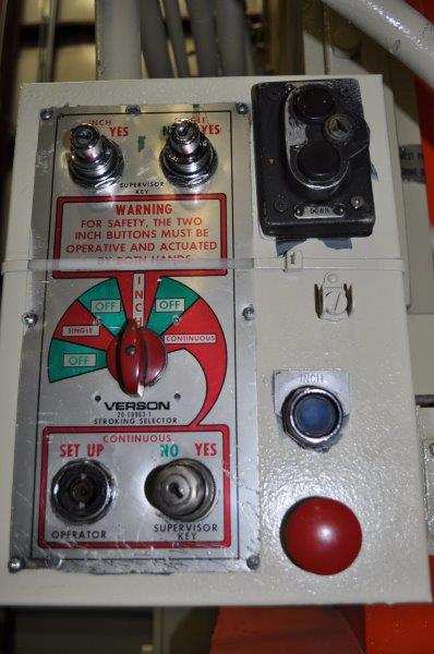 150 Ton, Verson #150-OBG, 8" stroke, 22" Shut Height, 6" adj, 35 SPM, air clutch & brake, air counterbalance - Image 7