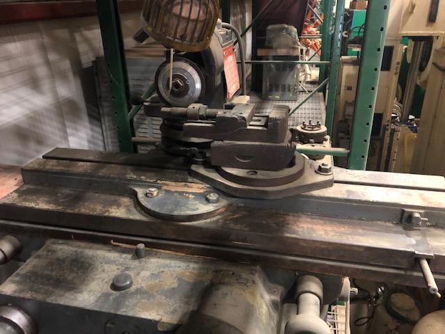 Cincinnati #2, tool & cutter grinder, 5" x36" table, tilt head, 360&deg; swivel head, vise - Image 8