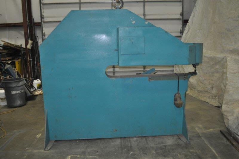 No. 1060-S1 Libert nibbler, 1/4"cutting capacity, 60" throat,foot pedal,like new, 1981 - Image 2