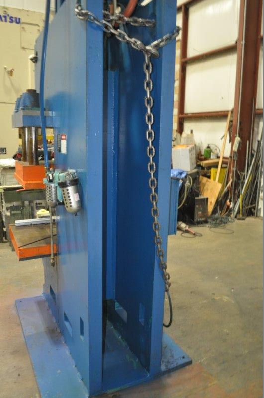 100 Ton, Tox Pressotechnik #PCG-100-E27.9, hydraulic press, 7.8" stroke, 27.5" daylight, 1996 - Image 5