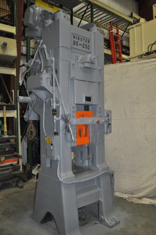 250 Ton, Minster #90, knuckle joint press, 3" stroke, 16.5" Shut Height, 80 SPM, air clutch & brake - Image 8