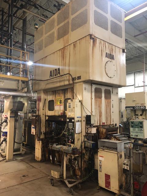 330 Ton, Aida #PMX-L2-300(1), straight side double crank Link Drive press, 5.9" stroke, 18.5" Shut Height,air - Image 4