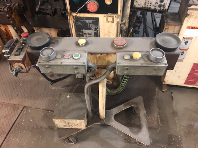 330 Ton, Aida #PMX-L2-300(1), straight side double crank Link Drive press, 5.9" stroke, 18.5" Shut Height,air - Image 5