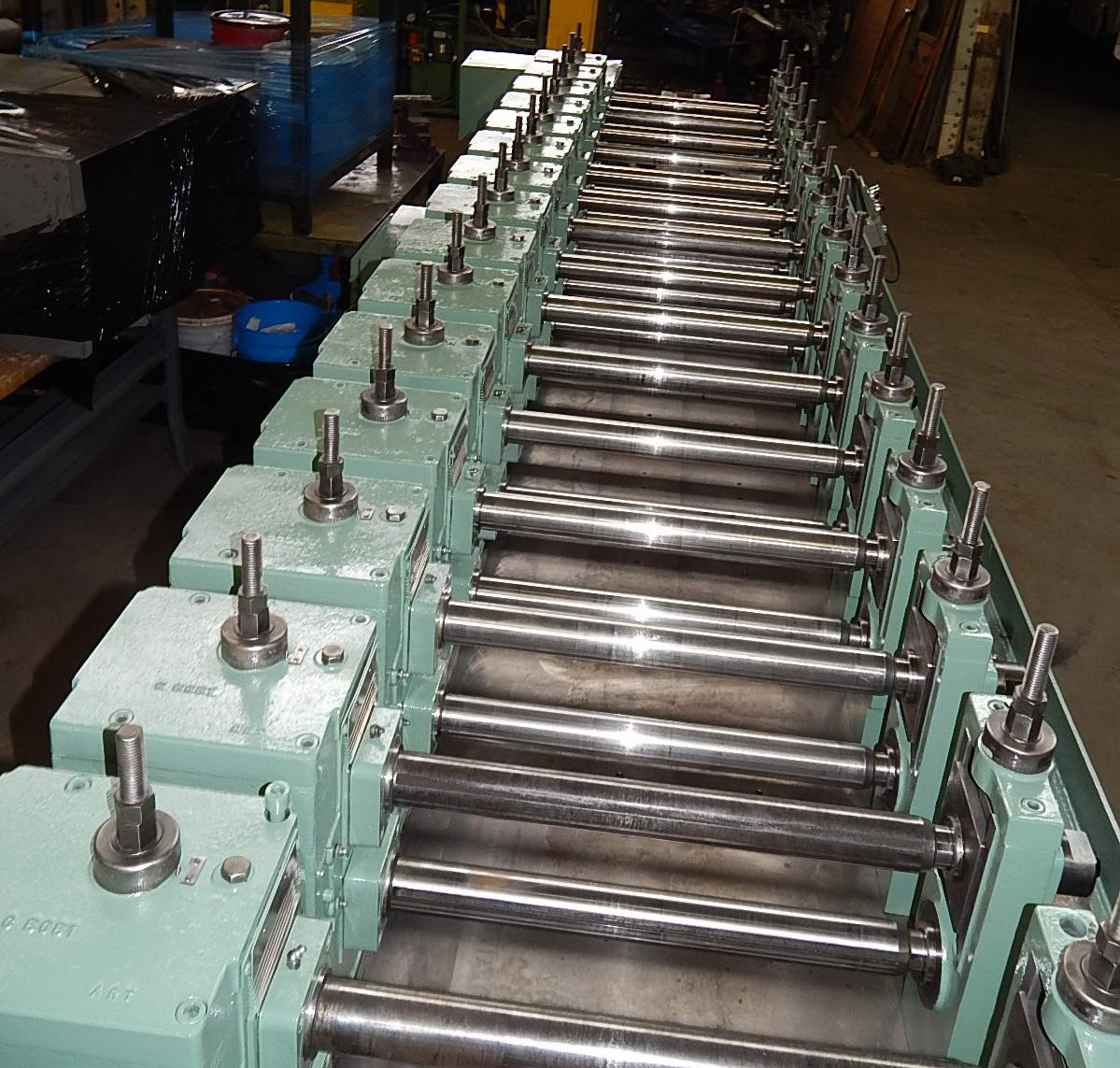 16 Stand, Ardcor, rollformer, 2" spindle diameter, 20" roll space, air clutch & brake, 20 HP, 1980 - Image 4
