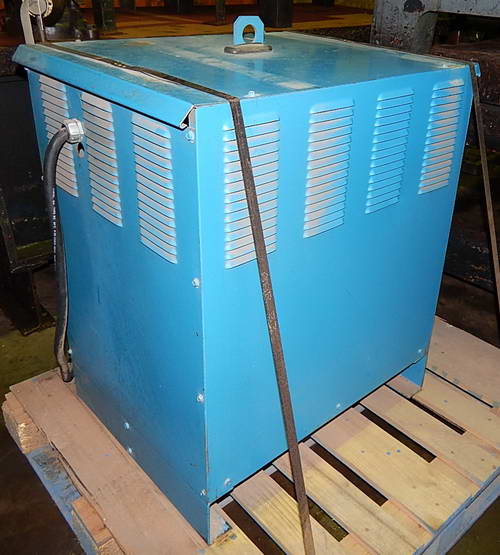 Goulds #GRC18-90011, forklift battery charger, wall & battery plugs, manual timer - Image 4