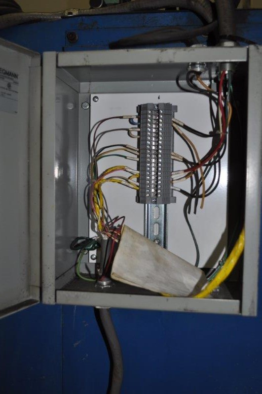150 KVA McCreery #MPP-150-12/100, projection type, 12" throat,,adj height lower platten - Image 5