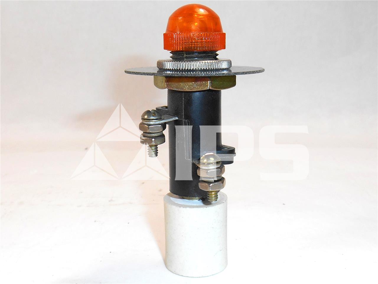 GE Et-16 Led Amber Indicating Light Assembly Amber Transparent Cap, 120vac, 1900 Ohm Resistor - Image 1