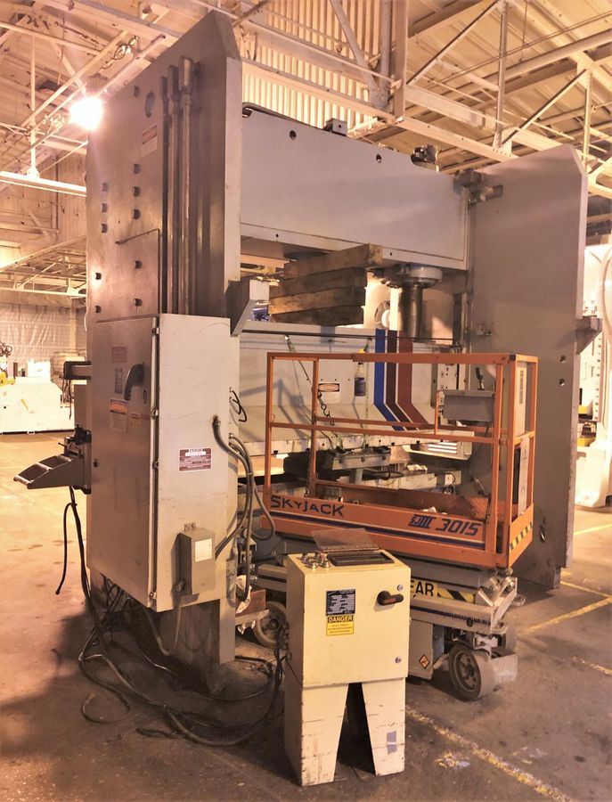400 Ton, Pacific #400-OBI, 18" stroke, 126" x 48" bed, 1998, #5548 - Image 7