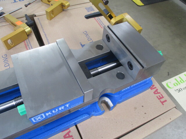 NEW Kurt #DX6, 6" Milling Machine Vise - Image 2