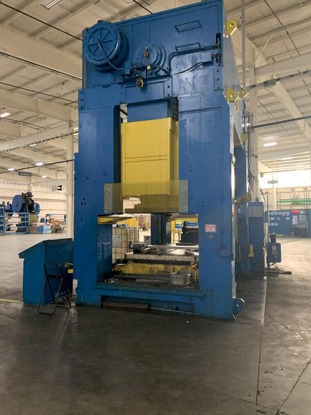 500 Ton, Aida #NST-500, straight side double crank press, 12" stroke, 40" Shut Height, 4" adj., 20-50 VSPM - Image 5