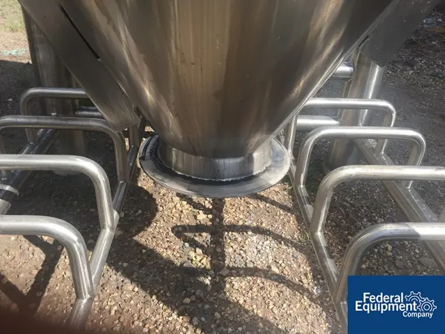 19 cu.ft., Tote Systems, 550 liter tote, 316 Stainless Steel, 42" dia x 11" straight side, 32" cone bottom - Image 7