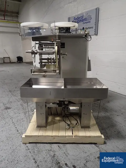 Wrap-Ade #UPH8-12, veritcal dose packer, 12" wide seal area, dual vibrating feeders, Stainless Steel hoppers - Image 4
