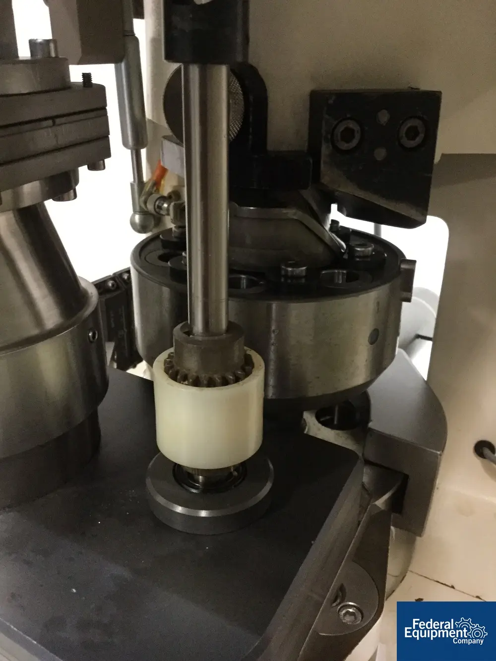 4 Ton, Korsch #PH106-DMS, tablet press, 6-station, 40 KN compression pressure, 15mm max.tablet diameter - Image 4