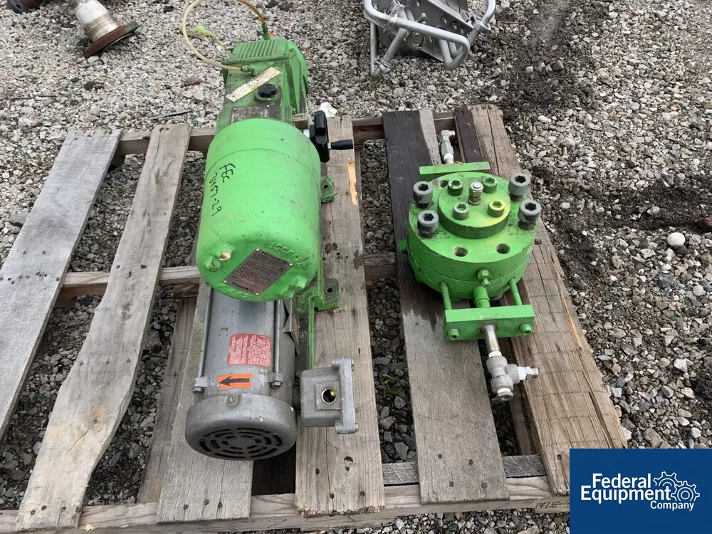 PulsaFeeder #7440-S-AE, diaphragm metering pump, series 40, nominally rated 8.55 gph at 330 psi, with 5 hp - Image 5