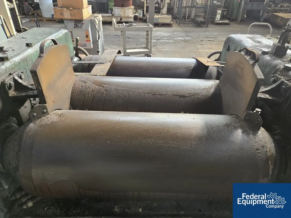 14" x 30" J.h. Day 3 roll mill, cored rolls, manually adjusted first & third rolls, knife discharge, #24554 - Image 7